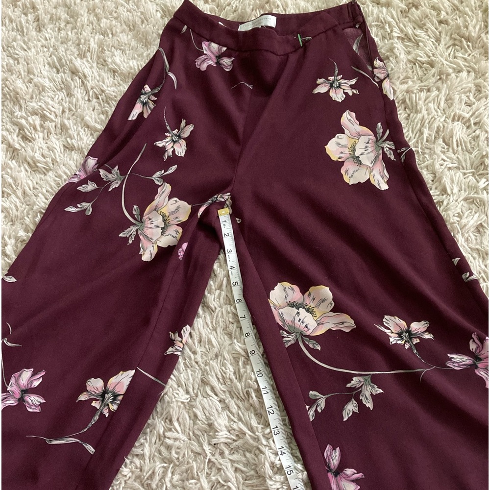 Capris - Picture 2 of 3